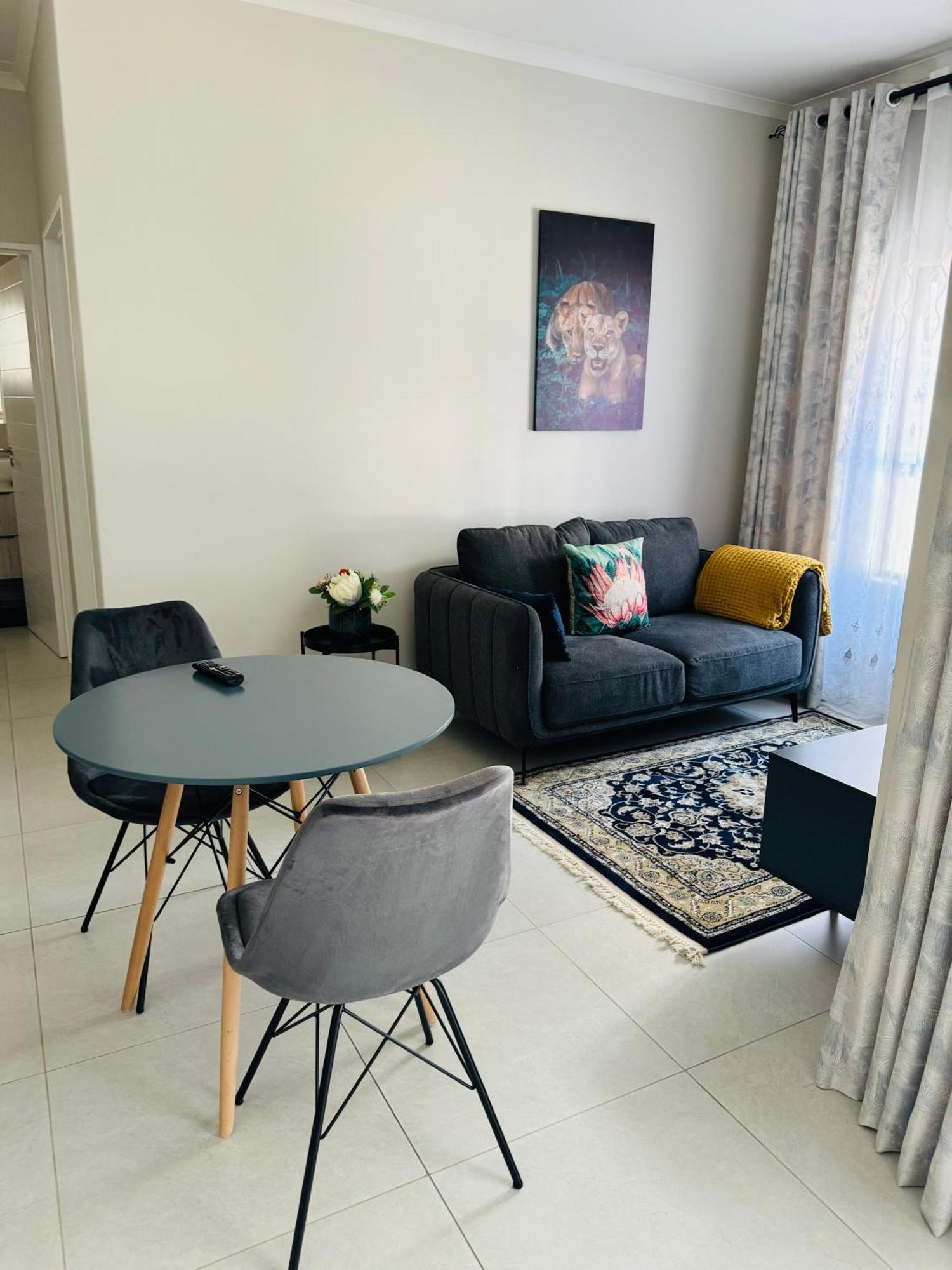 Liams Blue At 93 On New * Midrand